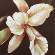 Grace in Bloom: Botanical Lily Wall Art for Timeless Interiors
