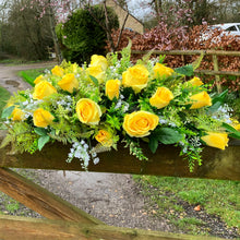 flower arrangements featuring yellow roses