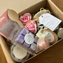 wax melt Gift hamper, melts, simmering granules, soap roses and wax burner