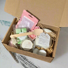 wax melt Gift hamper, melts, simmering granules, soap roses and wax burner