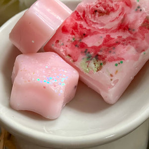 Hand‑Poured Wax Melts & Warmer – Fill Your Home With Irresistible Scents