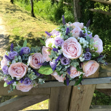 blush and lilac wedding bouquet