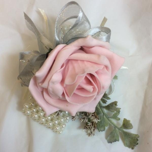 pale pink and grey wrist corsage
