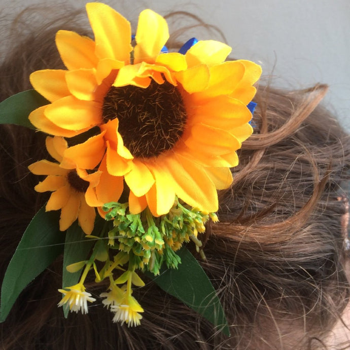 hair comb of yellow sunflowers