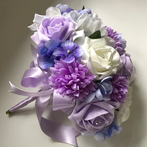 a small bridesmaids bouquet of ivory & lilac roses, daisies & hydrangea flowers